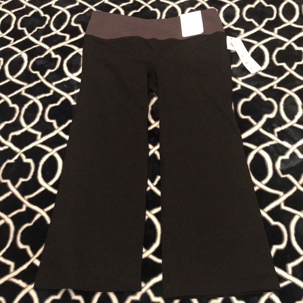 Black Gapfit gflex boot capris